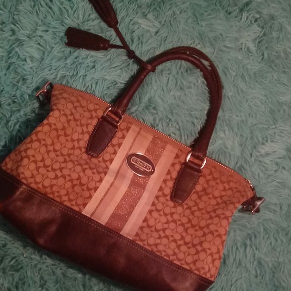 Coach purse - Picture 1 of 2